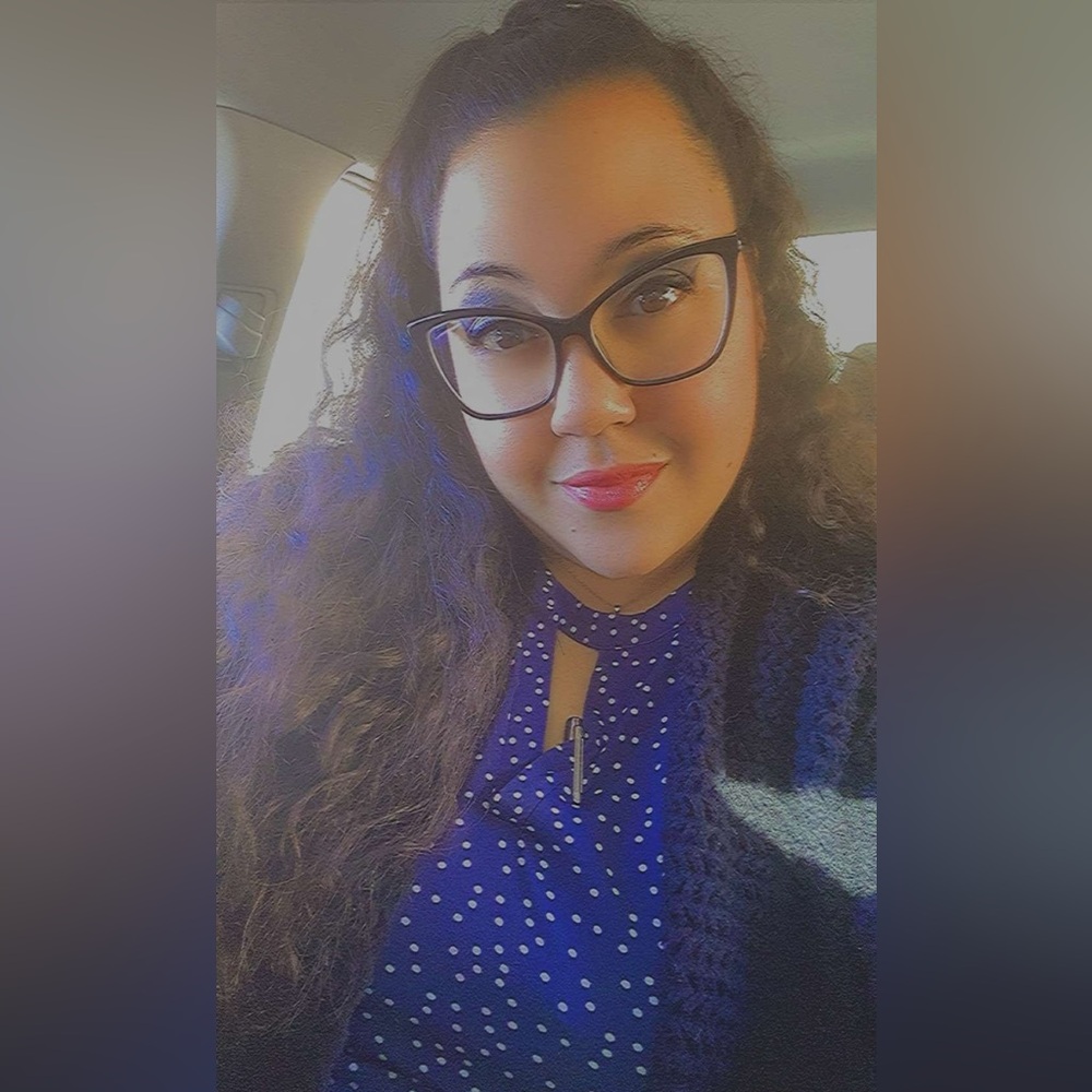 Meet your Posher, Devan